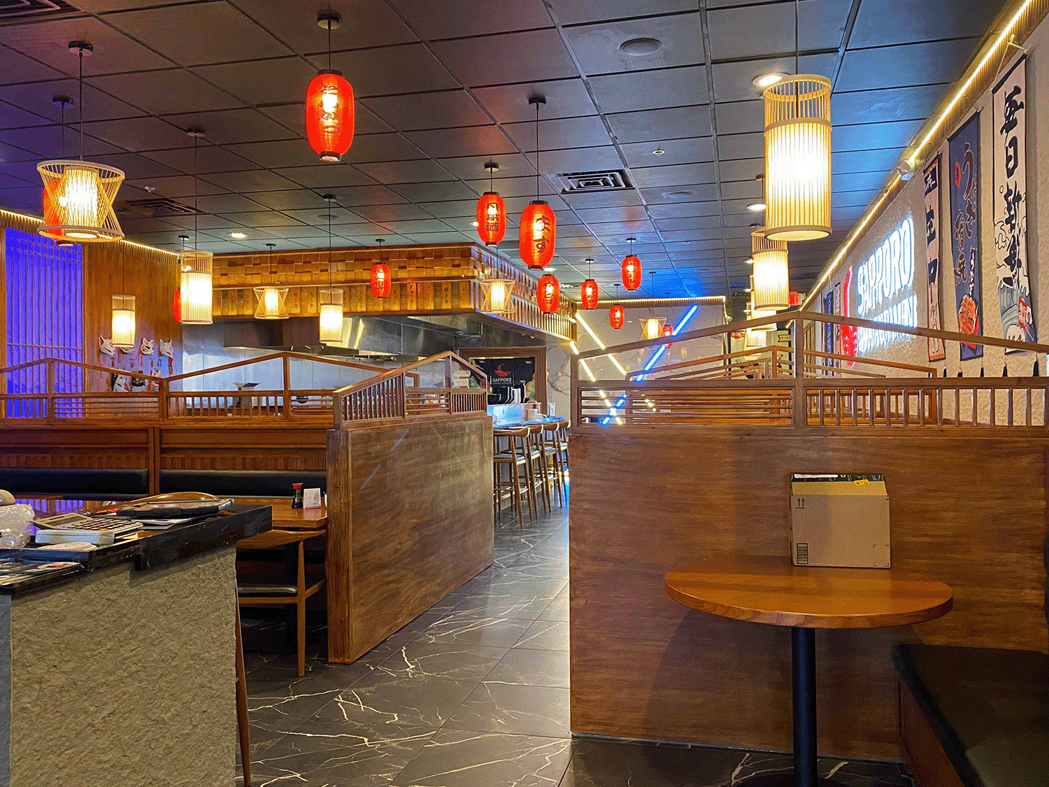 booths and tables